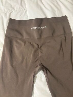 Gymreapers women’s High-Waist Seamless Leggings in Brown